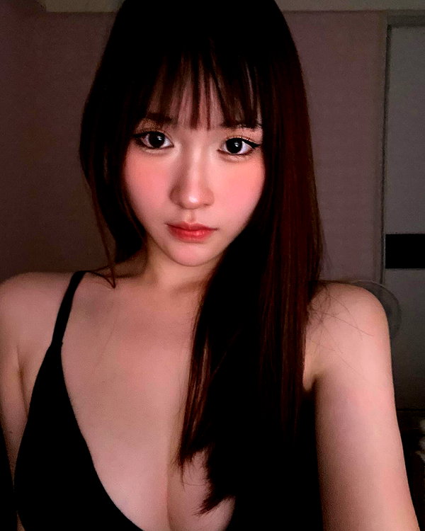 157.yuan instagram image archive image