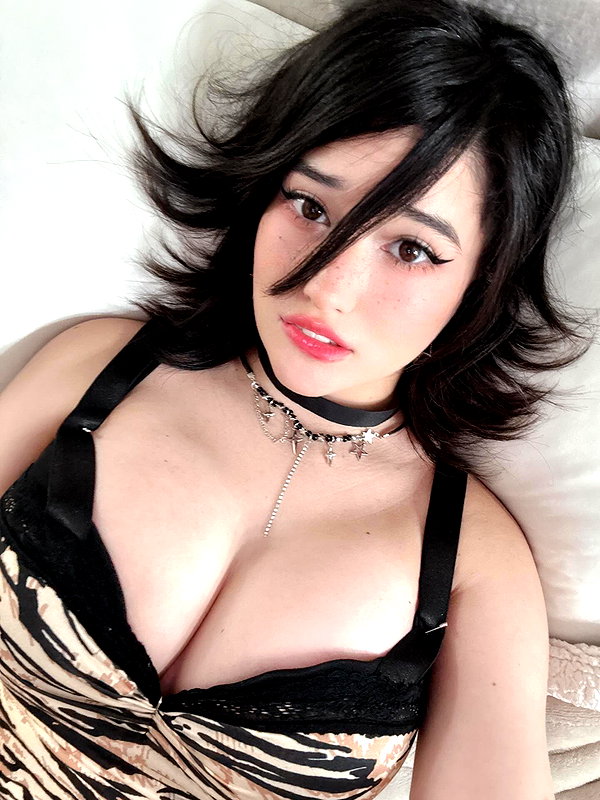 liawaifuu instagram image archive image