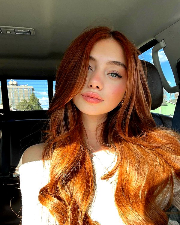 baddiesessence instagram image archive image