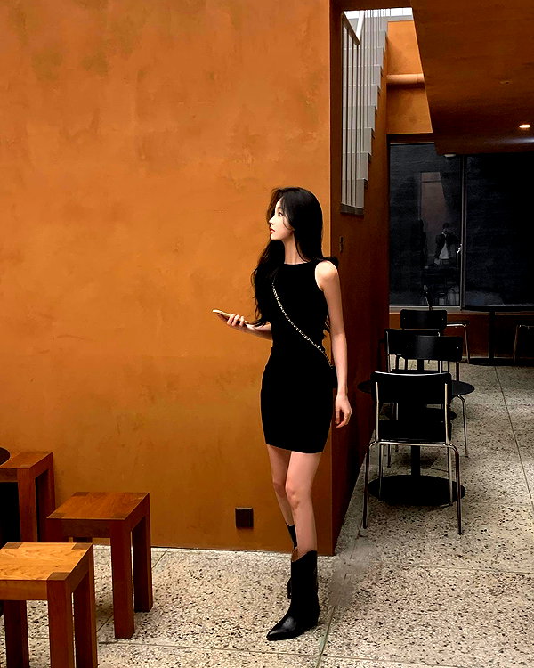 daxbin instagram image archive image