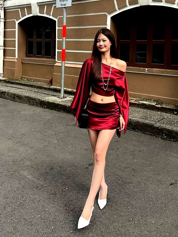 lyhythuedoxinh instagram image archive image