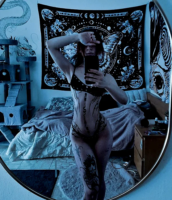 aekamee instagram image archive image