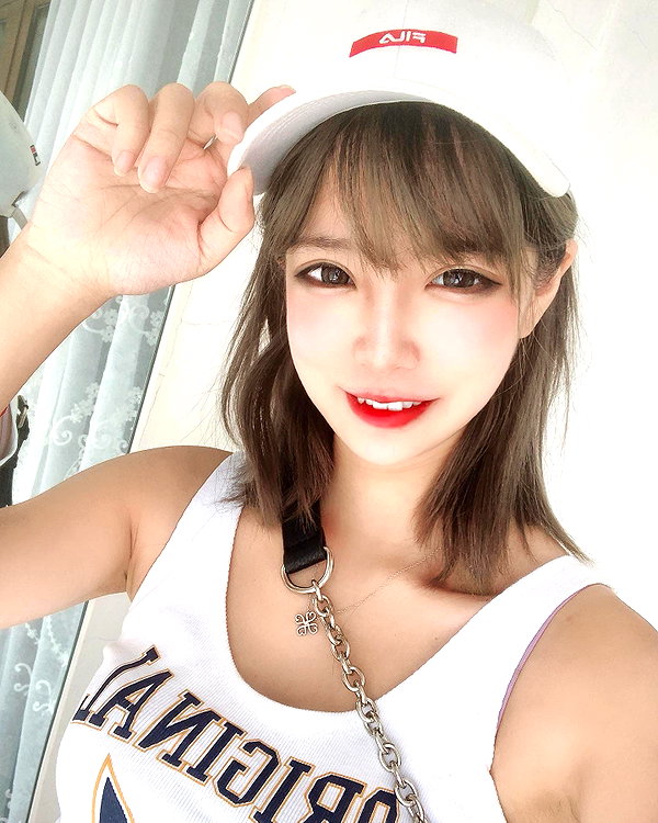 erokochiba instagram image archive image