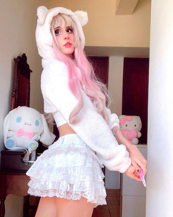 jadelaverne instagram image archive image