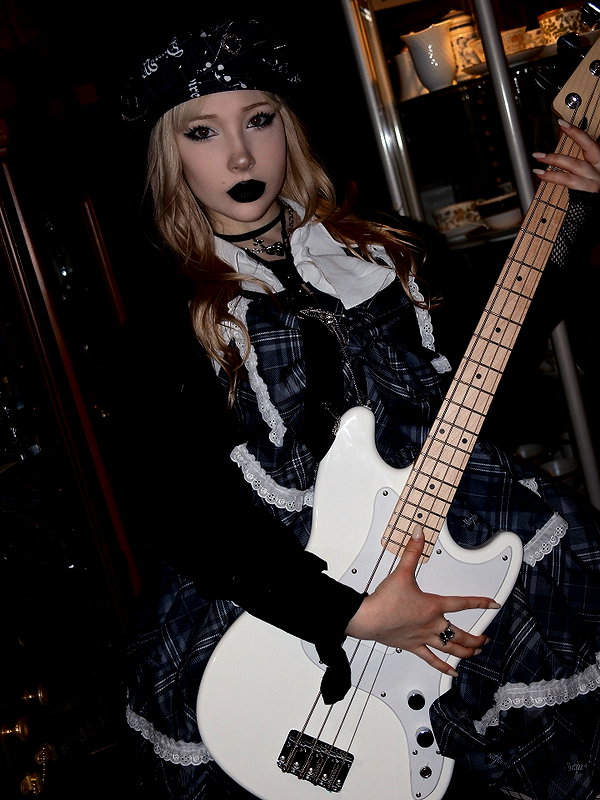 alina_thedoll instagram image archive image