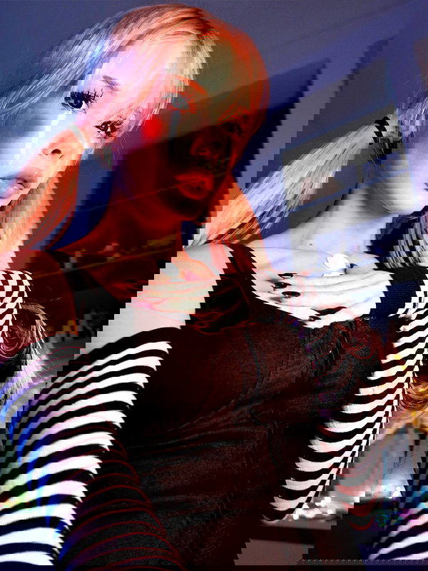 neondemoni neondemoni archive image