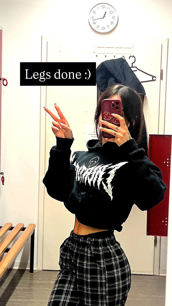 cata.leyah instagram image archive image