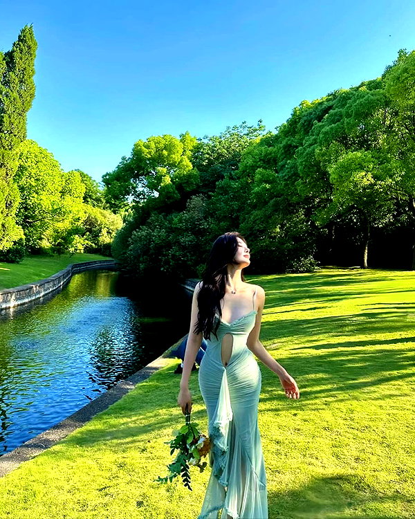 lyhythuedoxinh instagram image archive image