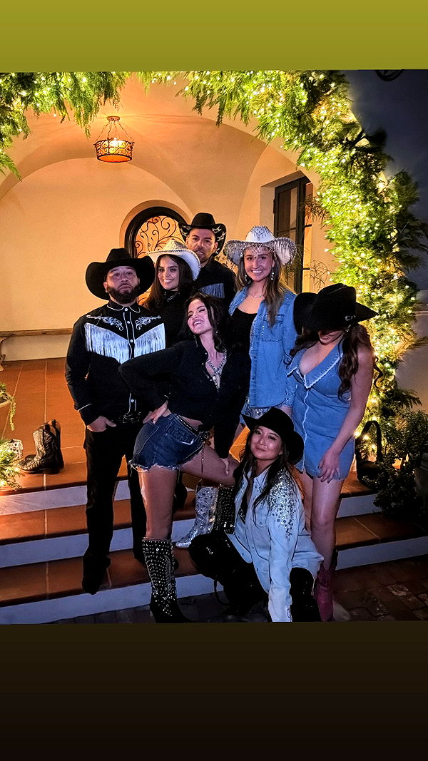 selenagomez selenagomez archive image