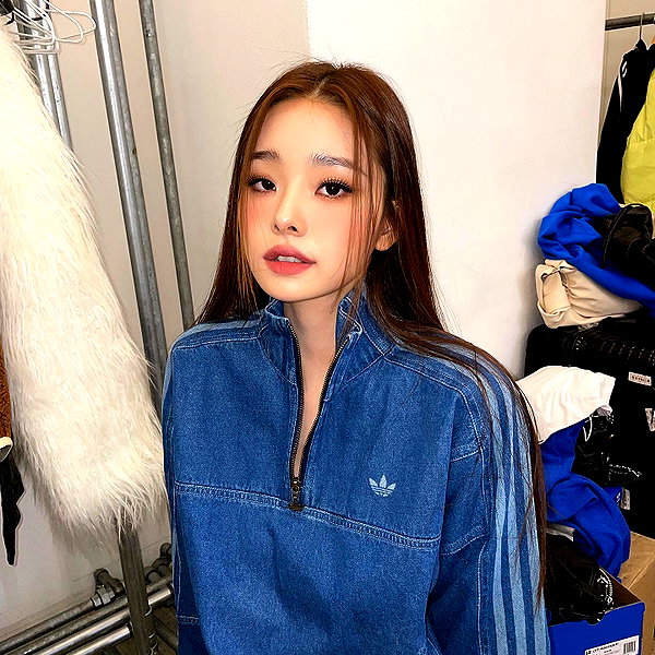 dear.zia instagram image archive image