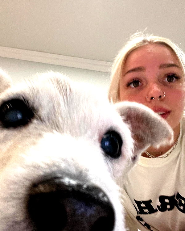 peachtoot.plz instagram image archive image