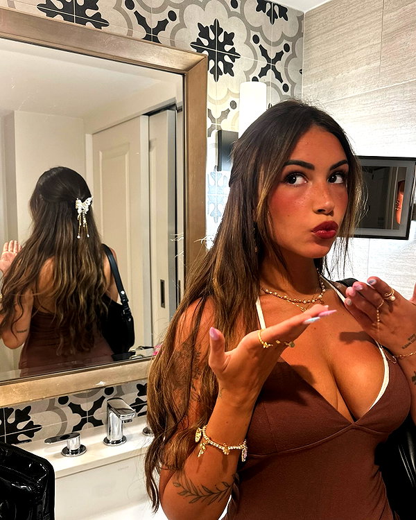 gabimfmoura instagram image archive image