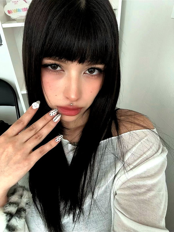 connie.01j instagram image archive image