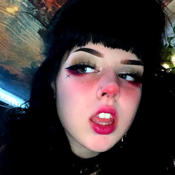 yeahimcaroline instagram image archive image