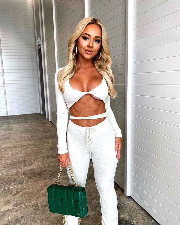 allieauton instagram image archive image