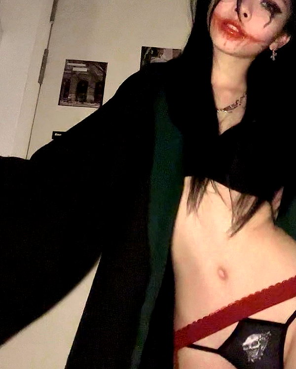 the.q.felicia instagram image archive image