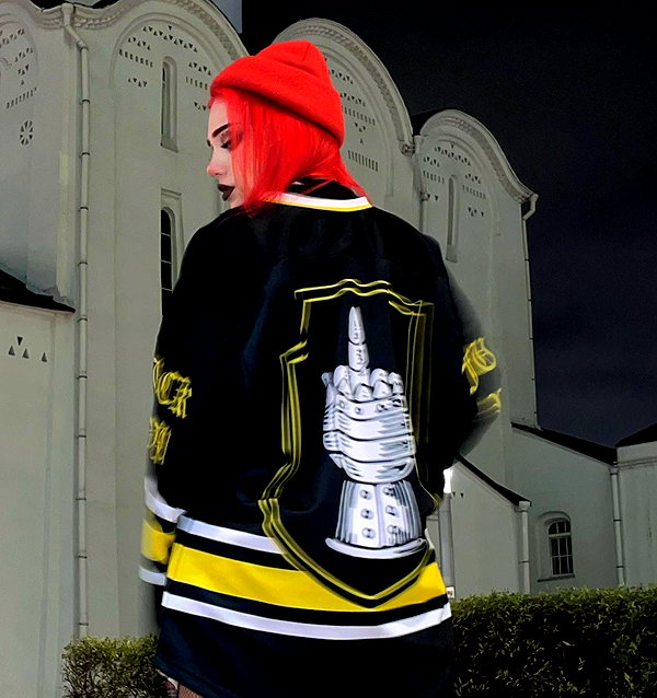 vik4au instagram image archive image