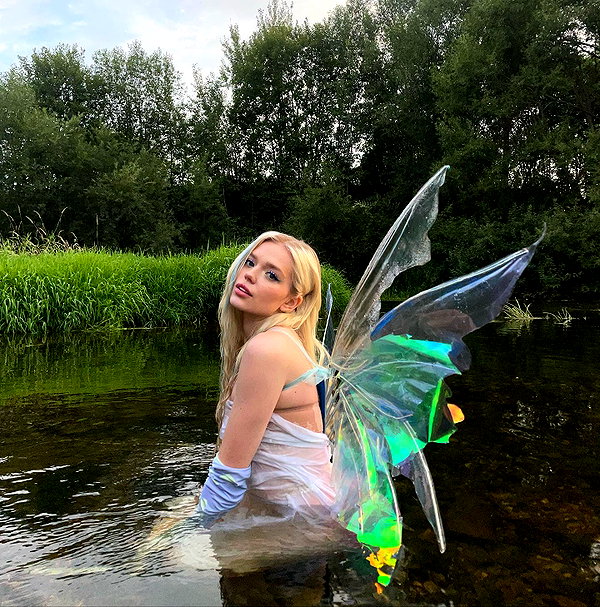 esmireal instagram image archive image
