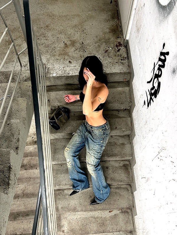 karolinaawasik instagram image archive image