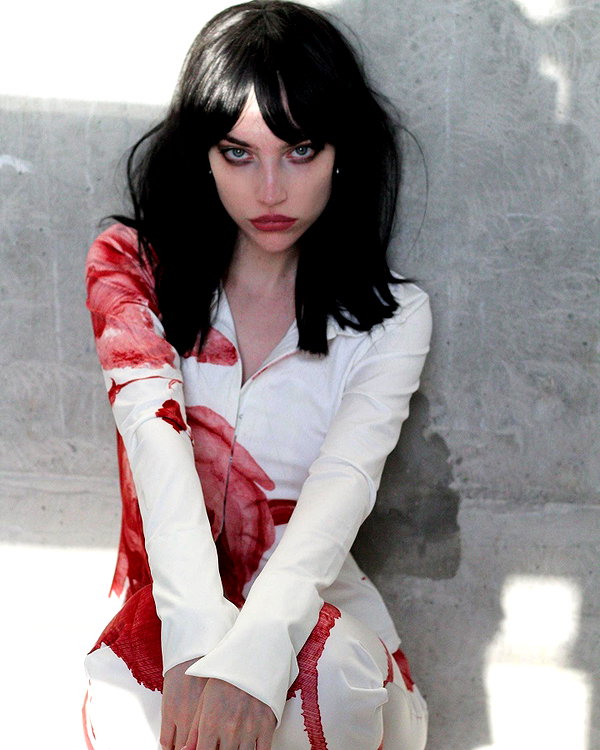 alien.hanna instagram image archive image