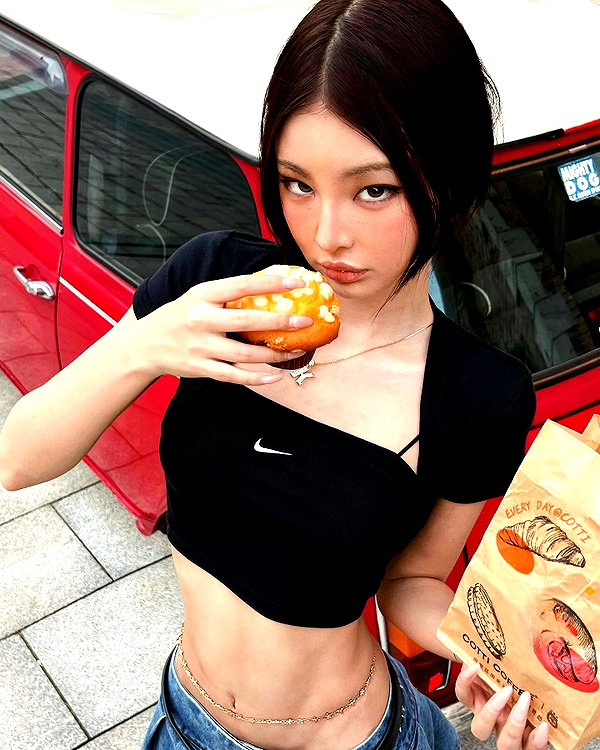 ll.lu1s instagram image archive image