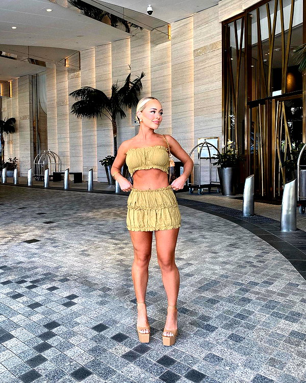 allieauton instagram image archive image