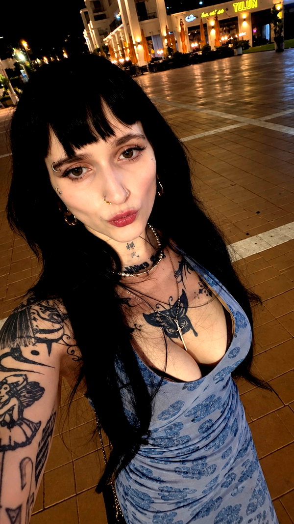 strawberryshanz instagram image archive image