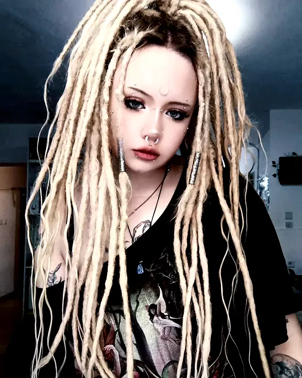 moonyyyya moonyyyya archive image