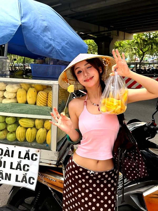 lyhythuedoxinh instagram image archive image