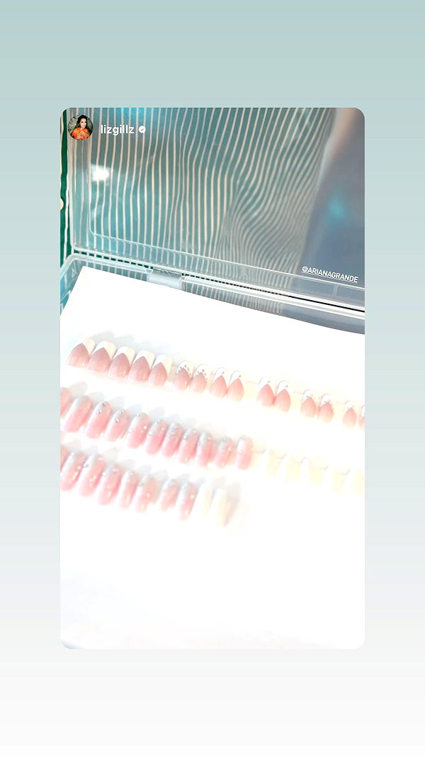 arianagrande instagram image archive image