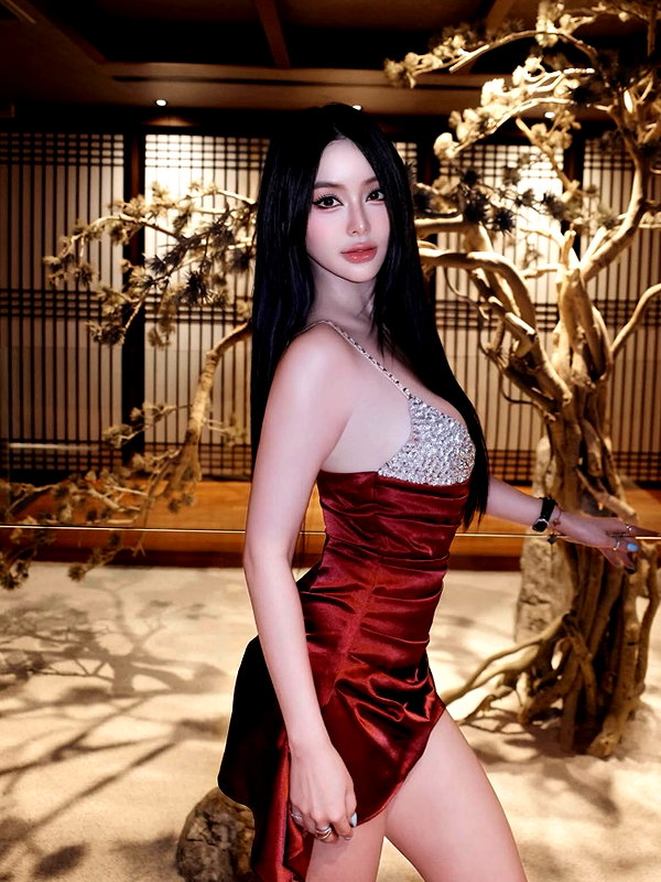 lyhythuedoxinh instagram image archive image