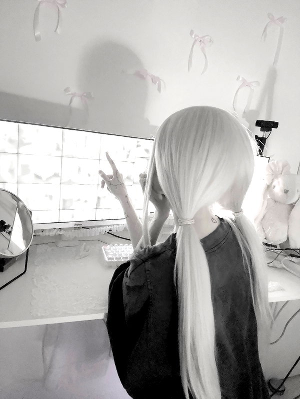 annaemiliaz instagram image archive image