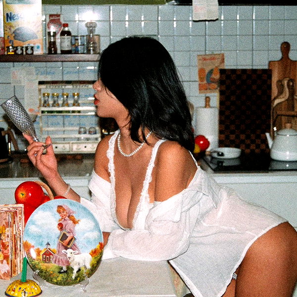 ro_bbin123 instagram image archive image