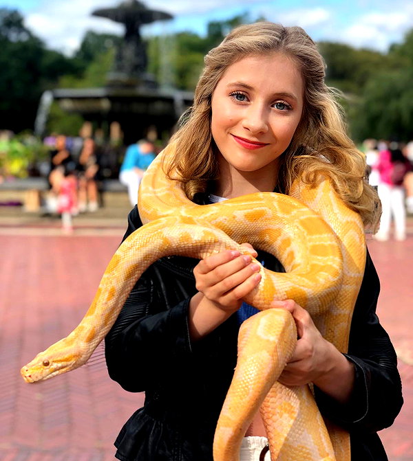 ellianawalmsley instagram image archive image