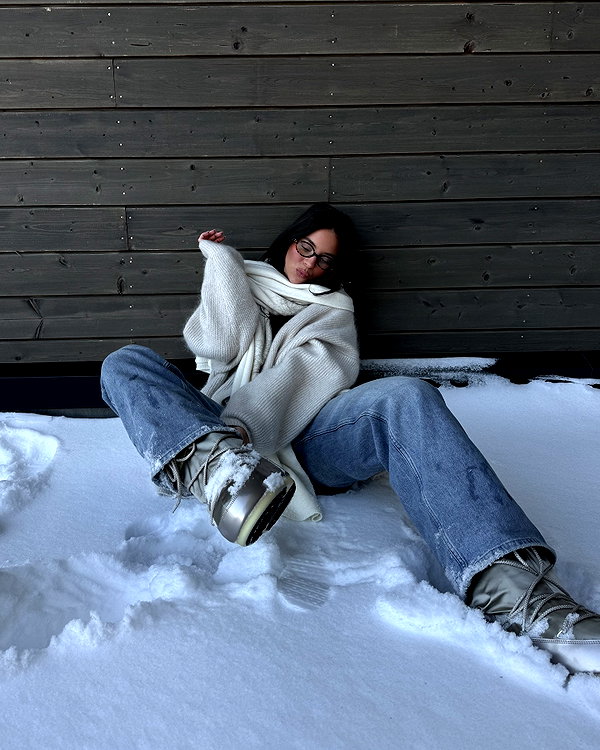 zoeliss instagram image archive image