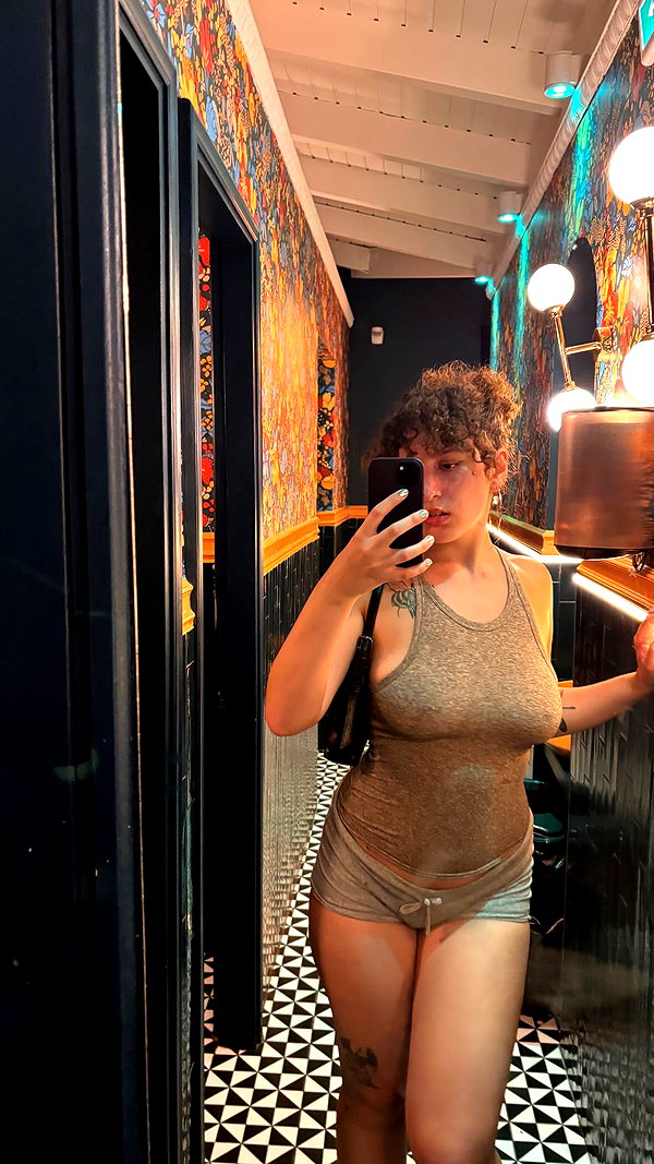alma.almog instagram image archive image