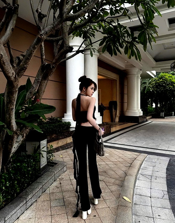 lyhythuedoxinh instagram image archive image
