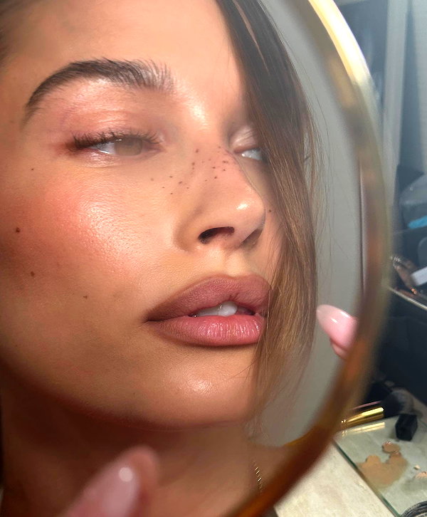 haileybieber instagram image archive image