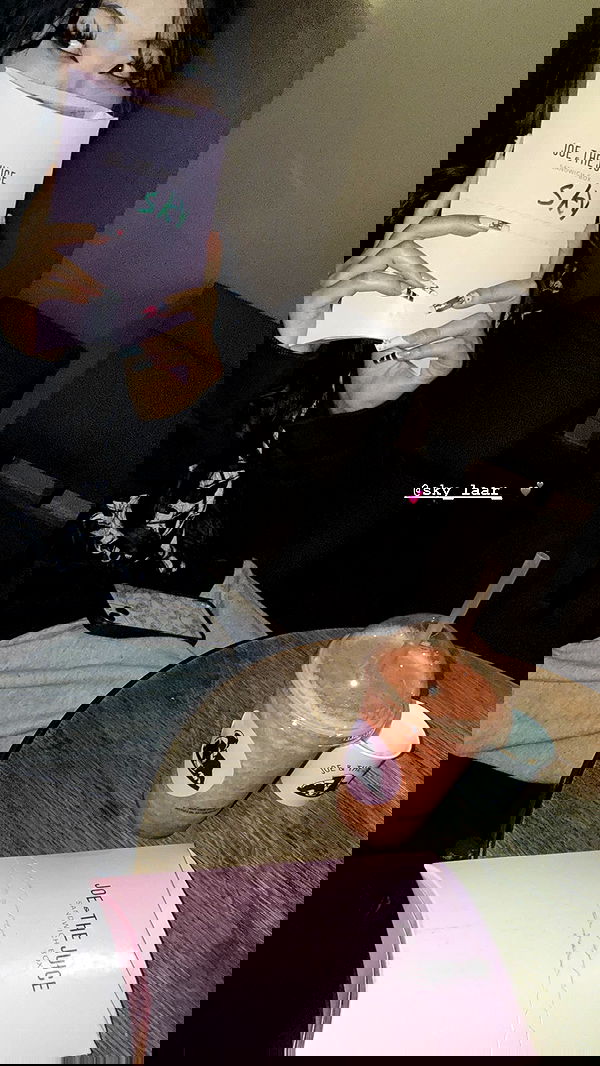 zommmbri zommmbri archive image