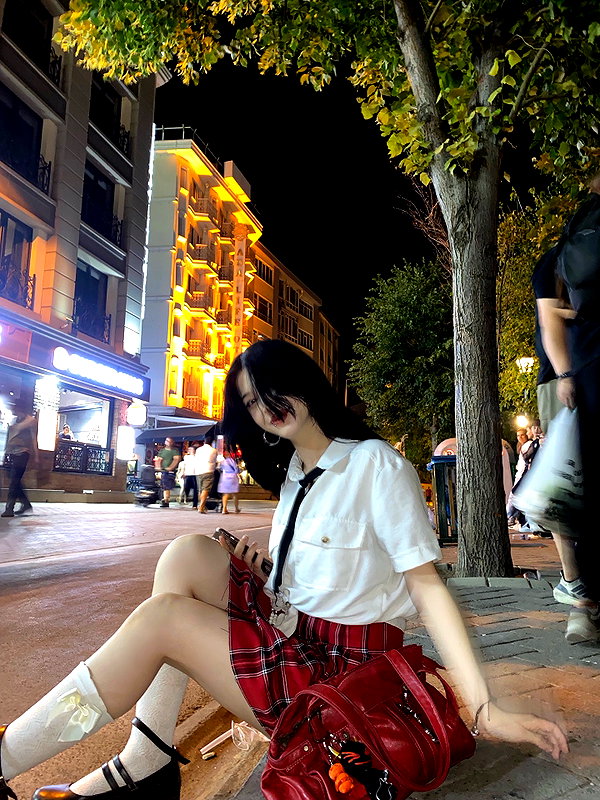 madamist_ instagram image archive image