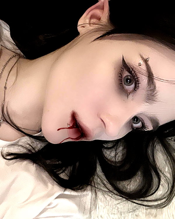 l1zev instagram image archive image