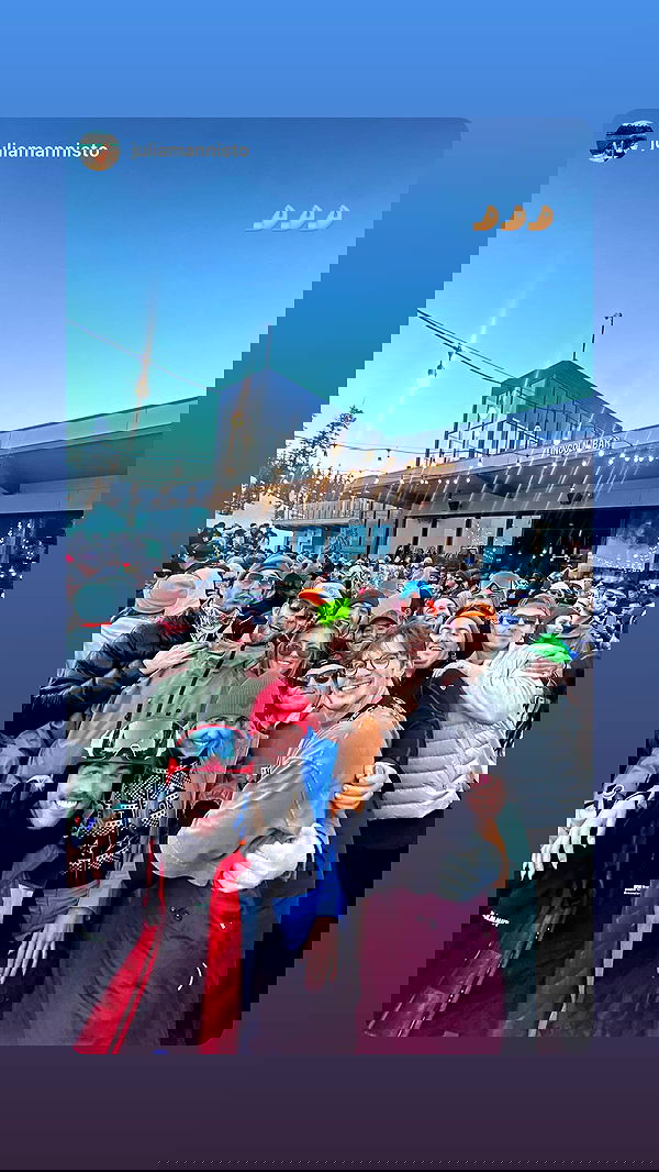 stilllwell stilllwell archive image