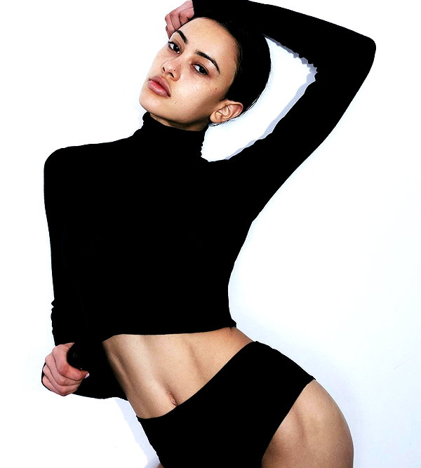 leonanaomii instagram image archive image
