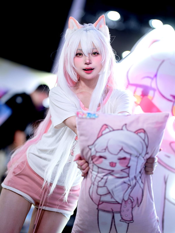 purinn_cos instagram image archive image