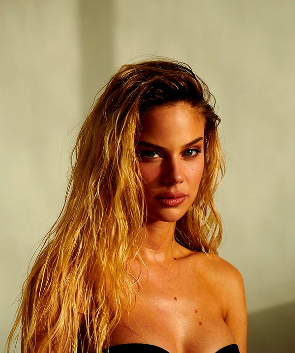 barzomer instagram image archive image
