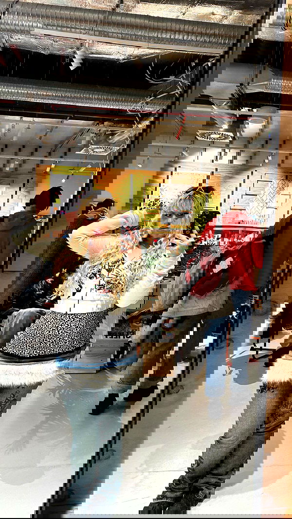 ormosheee ormosheee archive image