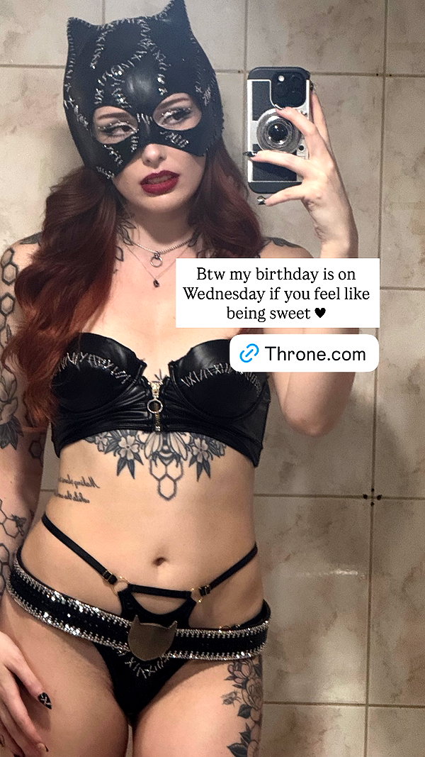 garden.variety.egirl instagram image archive image
