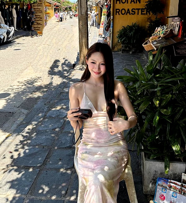 lyhythuedoxinh instagram image archive image