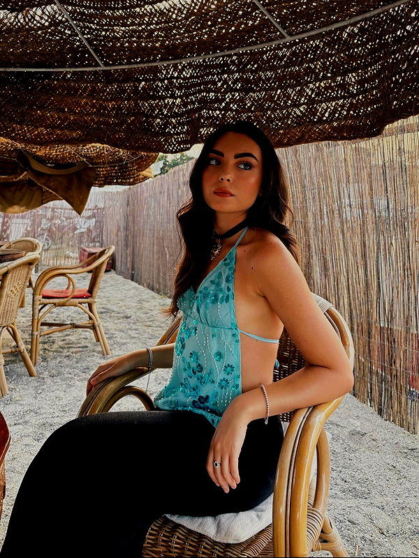 annabottoo instagram image archive image