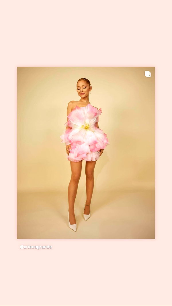 arianagrande instagram image archive image